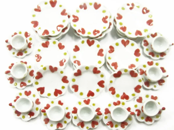 Dolls House Miniature Ceramic Kitchen 9/36 Heart Scallop Plate Cup Saucer 8046 - Image 2