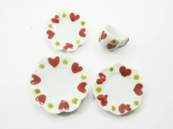 Dolls House Miniature Ceramic Kitchen 9/36 Heart Scallop Plate Cup Saucer 8046 - Image 3