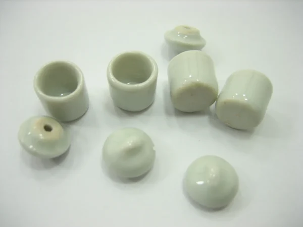 4 Round White Canister/Cookie Jar Removable Lid Dollhouse Miniature 13407 - Image 2
