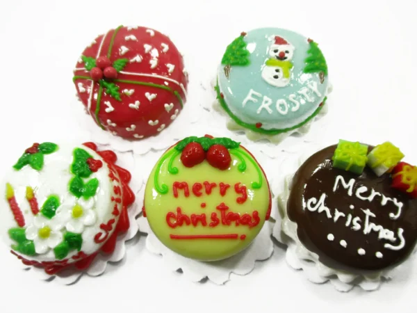 Dollhouse Miniature 5 Cake 2 cm Christmas Seasonal Dollhouse Food Supply 14944 - Image 2