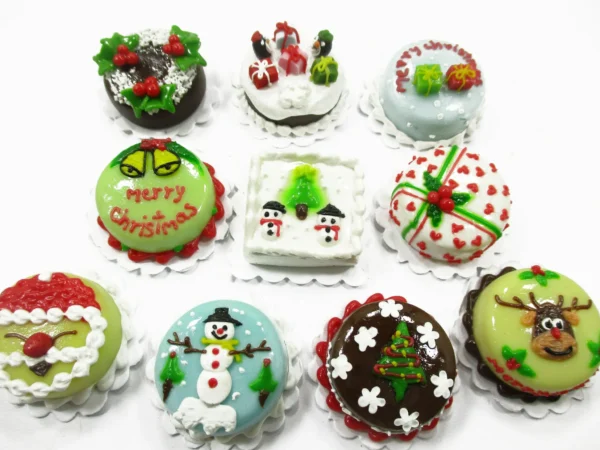 Dollhouse Christmas 10 Cake 2 cm Holiday Seasonal Miniature Christmas 14981 - Image 2