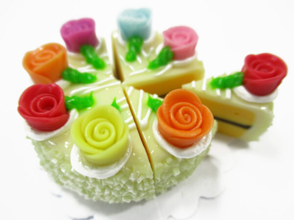 Dollhouse Miniatures Food 8 Cuts Slice Vanilla Cake Rose Flower Supply 15406