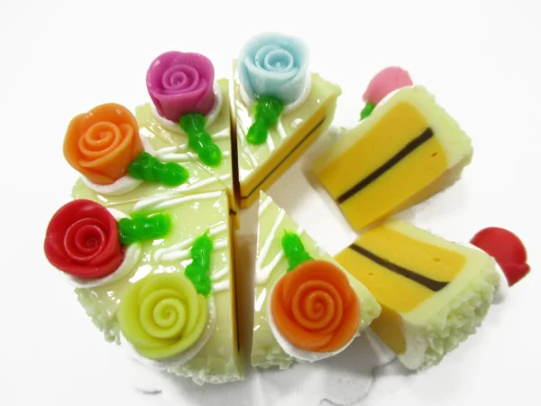 Dollhouse Miniatures Food 8 Cuts Slice Vanilla Cake Rose Flower Supply 15406 - Image 2