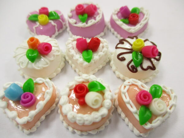 Dollhouse Miniatures Food Cakes 9 Mixed Color Rose Flower Cake 1.5 cm 15610