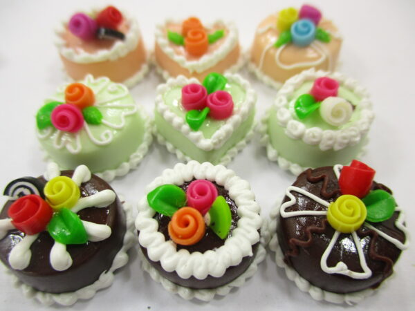 Dollhouse Miniatures Food Cakes 9 Assorted Rose Flower Cake 1.5 cm Dessert 15612