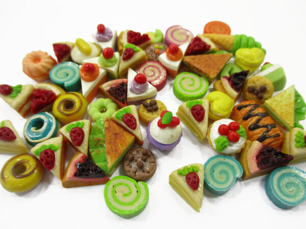 Dollhouse Miniatures Food Lot 50 Mixed Loose Bread Bakery WHOLESALE 15802