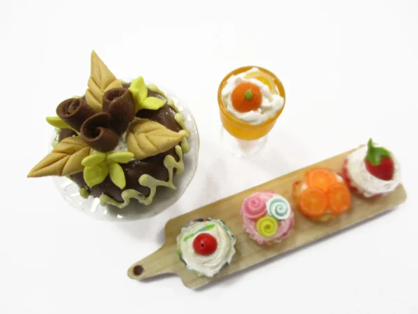 Dollhouse Miniature Food Tiny Cake On Ceramic Stand Cup Cake Bakery Set 15827 - Image 2
