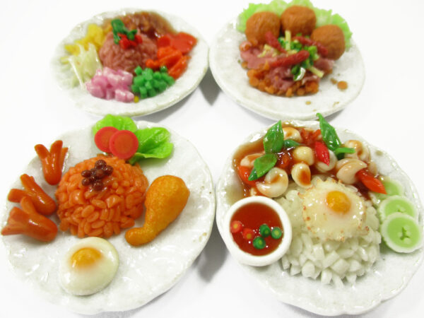 Dollhouse Miniature food 4 Ceramic Plates Thai Food 3.5 cm Dollhouse Food 15883