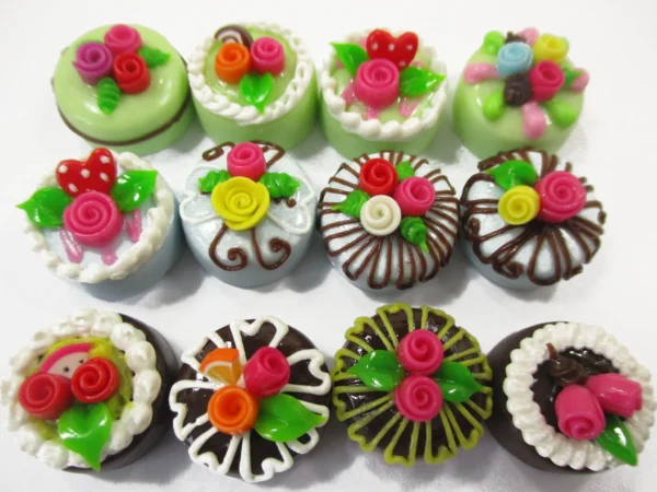 Dollhouse Miniatures Food Cakes 12 Mixed Rose Flower Cake 1.5 cm Supply 16058 - Image 2