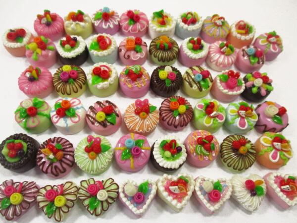 Dollhouse Miniature Food 50 Mixed Color Fruit Flower Cake 1.5 cm WHOLESALE 16075