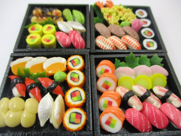 Dollhouse Miniature Food 4 Sushi Bento Japanese Lunch Wooden Tiny Set 16325