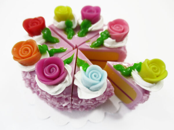 Dollhouse Miniature Food 8 Cuts Slice Lilac 3 cm Cake Rose Flower 16418