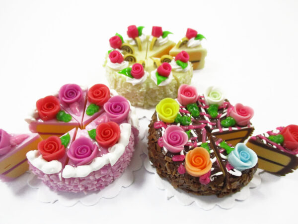 Dollhouse Miniature Food 24 Slices Cake Assorted Color Rose Flower Topping 16462