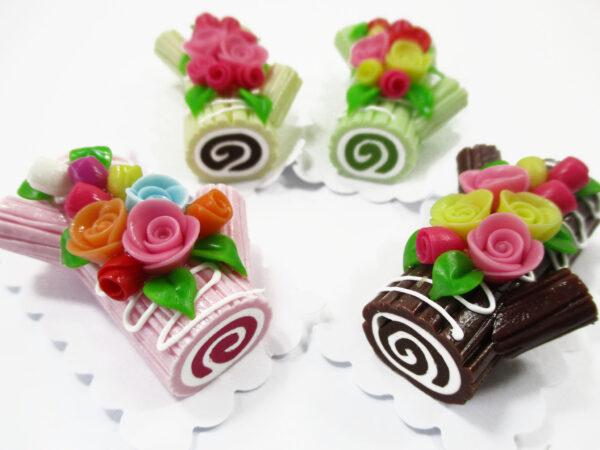 1:6 4 Mixed Color Log Roll Cakes Flower Rose Dollhouse Miniatures Food 16473
