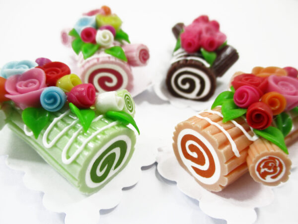1:6 Dollhouse Miniature Food Bakery 4 Color Log Roll Cakes Flower Rose Dessert 16476