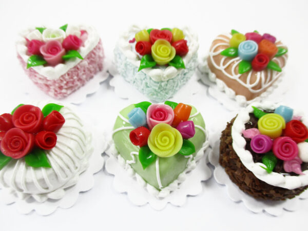 Dollhouse Miniature Food Set 2 cm 6 Mixed Color Rose Flower Cake Bakery 16526