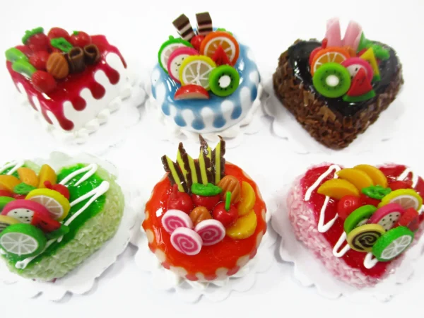 Dollhouse Miniatures Food 2 cm 6 Mixed Color Fruit Cake Doll Food Bakery 16537 - Image 2