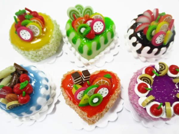 Dollhouse Miniatures Food 2 cm 6 Mixed Color Fruit Cake Doll Food Bakery 16539 - Image 2