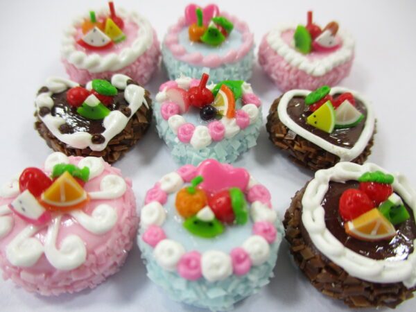 Dollhouse Miniatures Cakes 9 Mixed Color Fruit Cake 1.5 cm Dessert Supply 16548