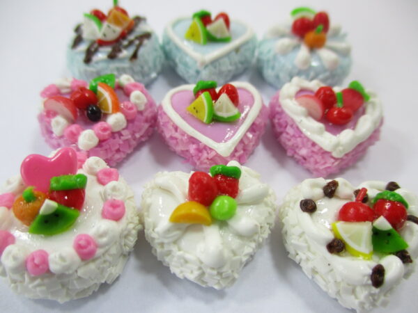 Dollhouse Miniatures Cakes 9 Mixed Color Fruit Cake 1.5 cm Dessert Supply 16549