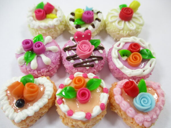 Dollhouse Miniatures Food Cakes 9 Assorted Rose Flower Cake 1.5 cm Dessert 16562