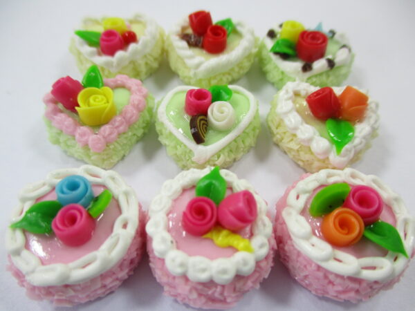 Dollhouse Miniatures Food Cakes 9 Mixed Color Rose Flower Cake 1.5 cm 16565