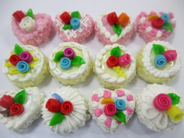 Dollhouse Miniatures Food Cake 12 Chocolate Rose Flower Cake 1.5 cm Supply 16576 - Image 2