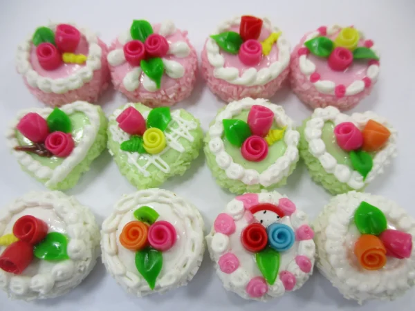 Dollhouse Miniatures Food Cakes 12 Mixed Color Rose Flower Cake 1.5 cm 16585 - Image 2
