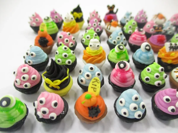 Dollhouse Miniature Food Halloween Seasonal Mixed 50 Cupcake Bakery Sweets 16653 - Image 3