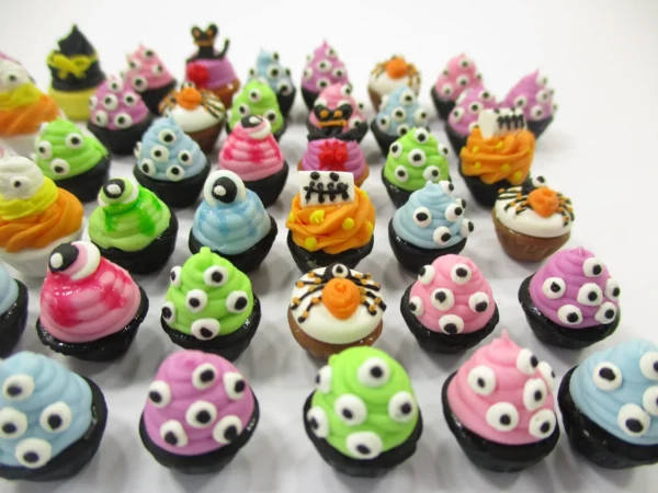 Dollhouse Miniature Food Halloween Seasonal Mixed 50 Cupcake Bakery Sweets 16653 - Image 4