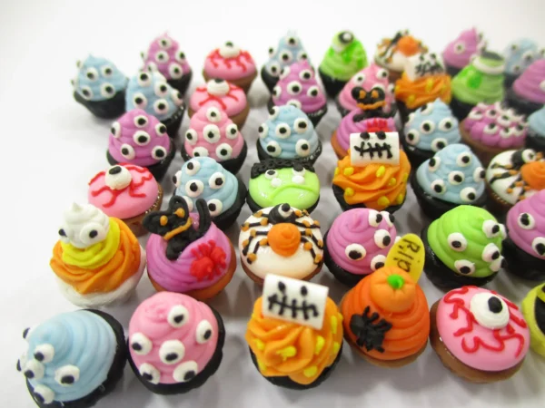 Dollhouse Miniature Food Halloween Seasonal 50 Loose Cupcake Bakery Sweets 16654 - Image 3