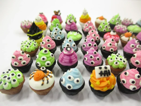 Dollhouse Miniature Food Halloween Seasonal Mixed 50 Cupcake Bakery Sweets 16655 - Image 3