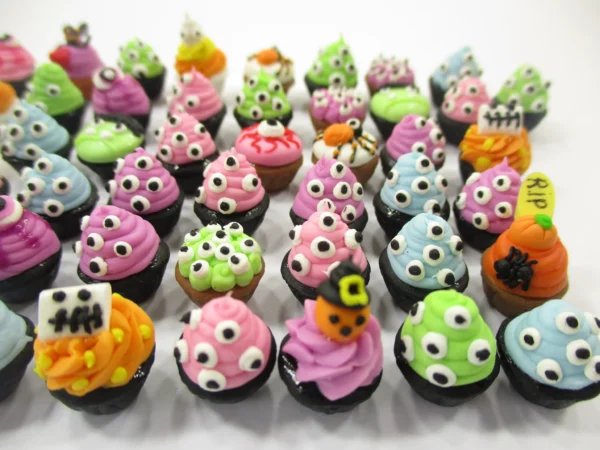 Dollhouse Miniature Food Halloween Seasonal Mixed 50 Cupcake Bakery Sweets 16655 - Image 4