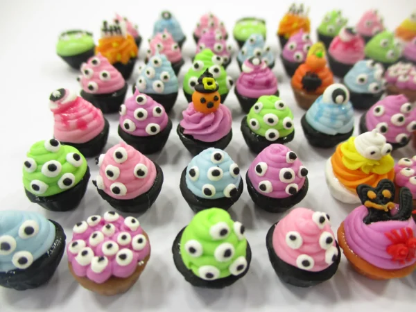Dollhouse Miniature Food Halloween Seasonal Mixed 50 Cupcake Bakery Sweets 16656 - Image 3