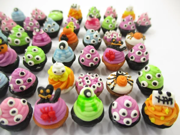 Dollhouse Miniature Food Halloween Seasonal Mixed 50 Cupcake Bakery Sweets 16656 - Image 4