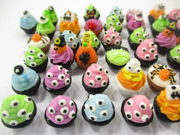 Dollhouse Miniature Food Halloween Seasonal Mixed 50 Cupcake Bakery Sweets 16659 - Image 3
