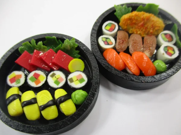 Dollhouse Miniature Food 4 Sushi Bento Japanese Lunch Wooden Box Supply 16753 - Image 3