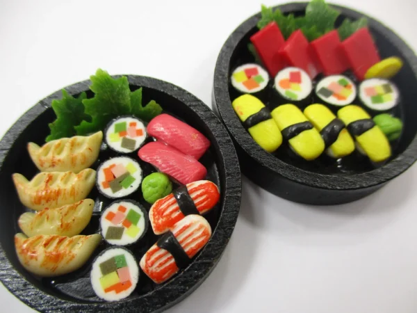 Dollhouse Miniature Food 4 Sushi Bento Japanese Lunch Wooden Box Supply 16756 - Image 3
