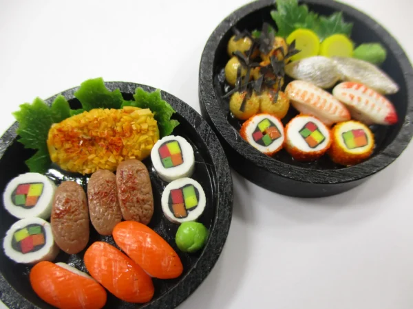 Dollhouse Miniature Food 4 Sushi Bento Japanese Lunch Wooden Box Supply 16756 - Image 4