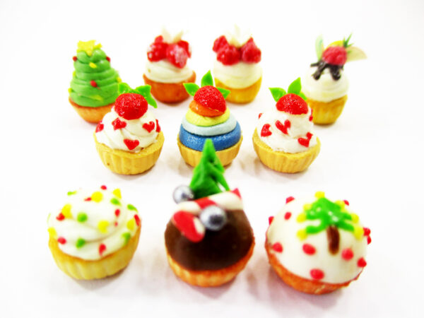 Dollhouse Miniature Food Mixed 10 Cupcake Bakery Tiny Bakery Supply 16841