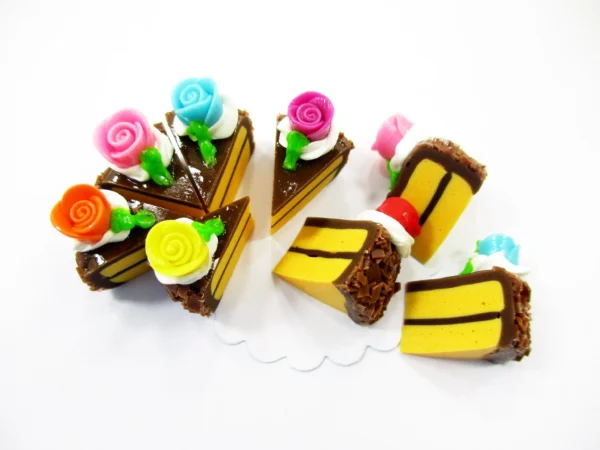 Dollhouse Chocolate Slice Cake Miniature Cake 8 Cuts Rose Flower Tiny Cake 16876 - Image 4