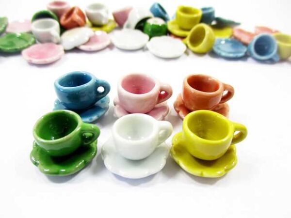 Dollhouse Miniature Mixed Color Ceramic Cup Saucer Scallop Plate #S