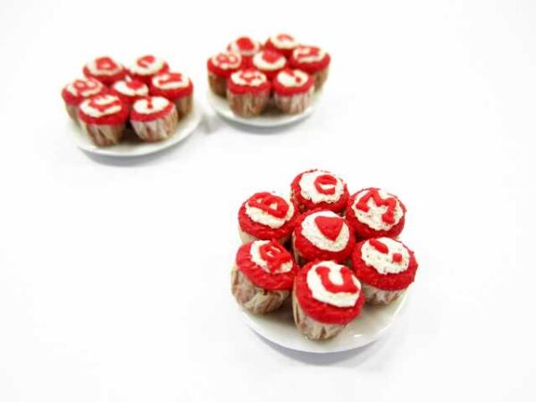 Dolls House Miniature Food Plate Valentine Cup Cake Handmade Supply Charms 13687