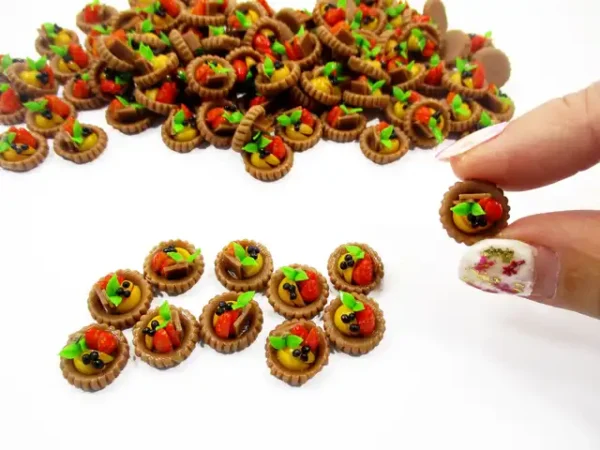 Dollhouse Miniatures Lot 10 Mini Mixed Fruit Tart Cake Bakery Food 14108 - Image 5
