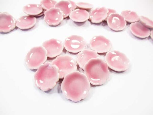 10x15mm Mini Pink Scallop Plate Dish Saucer Dollhouse Miniature Ceramic 16795