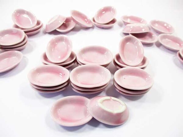 Dollhouse Miniature Kitchenware Supply Ceramic Pink Oval Bowl 3.5cm