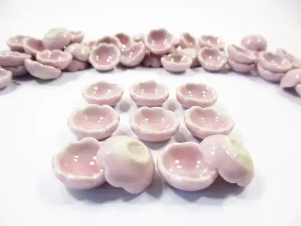 Dolls House Miniature Ceramic China Kitchen Dinner Pink Scallop Bowl - Image 2