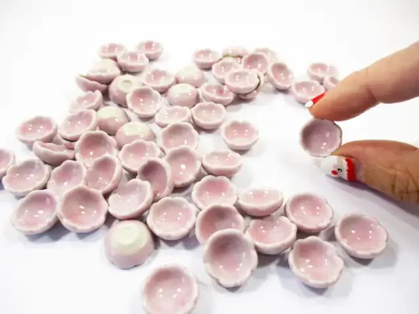 Dolls House Miniature Ceramic China Kitchen Dinner Pink Scallop Bowl - Image 5