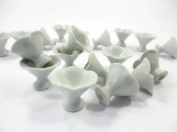 10 White Ceramic Ice Cream Scalloped Cups Dollhouse Miniature Ceramic 10081 - Image 3