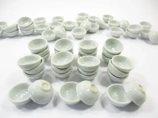 18 mm New Kitchen ware White Bowls Dolls House Miniatures Ceramic - Image 2
